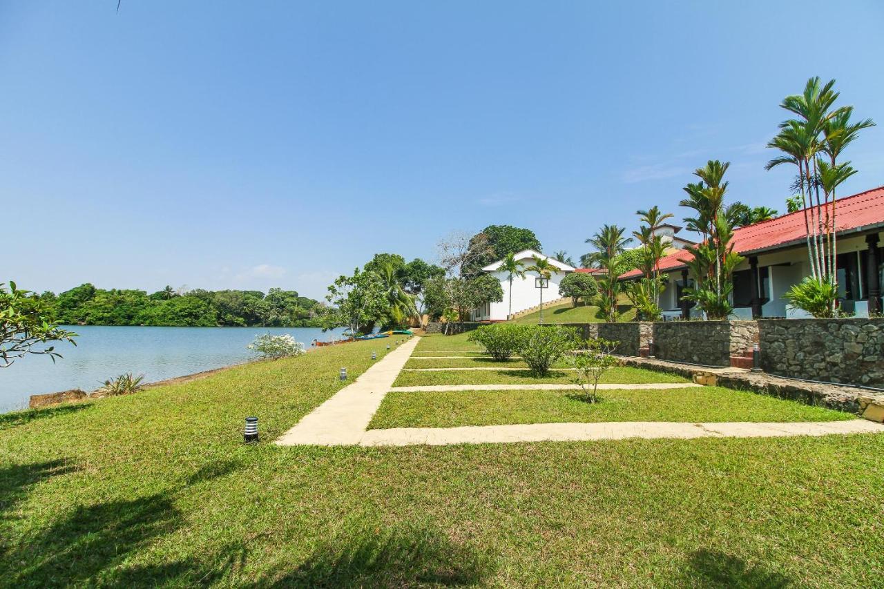 Kalla Bongo Lake Resort Hikkaduwa Exterior photo